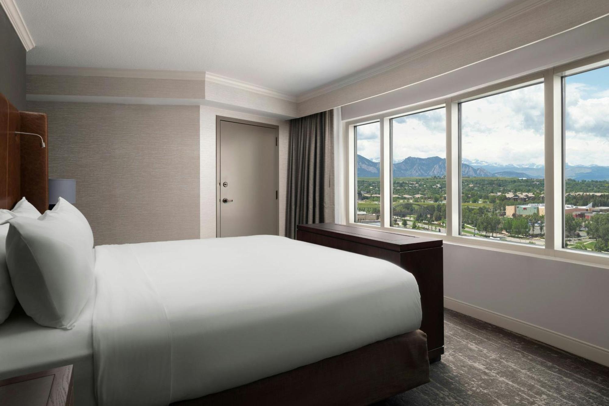 Hotel Renaissance Boulder Flatiron 4*